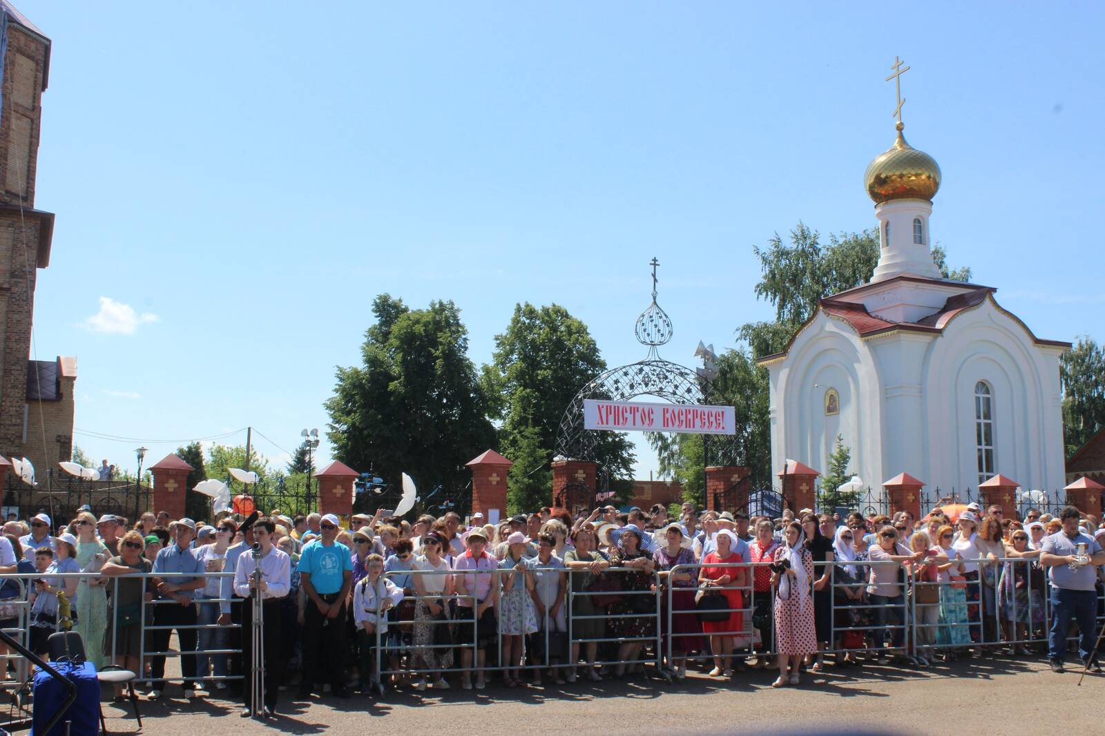 Прогноз погоды алексеевское татарстан. Алексеевские перезвоны Татарстан. Алексеевское Татарстан Соборная площадь. Фестиваль колокольного звона Алексеевское РТ. РТ Алексеевский р-н колокольный звон.